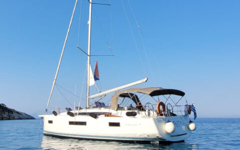 IOLETA YACHT SLIDE 1